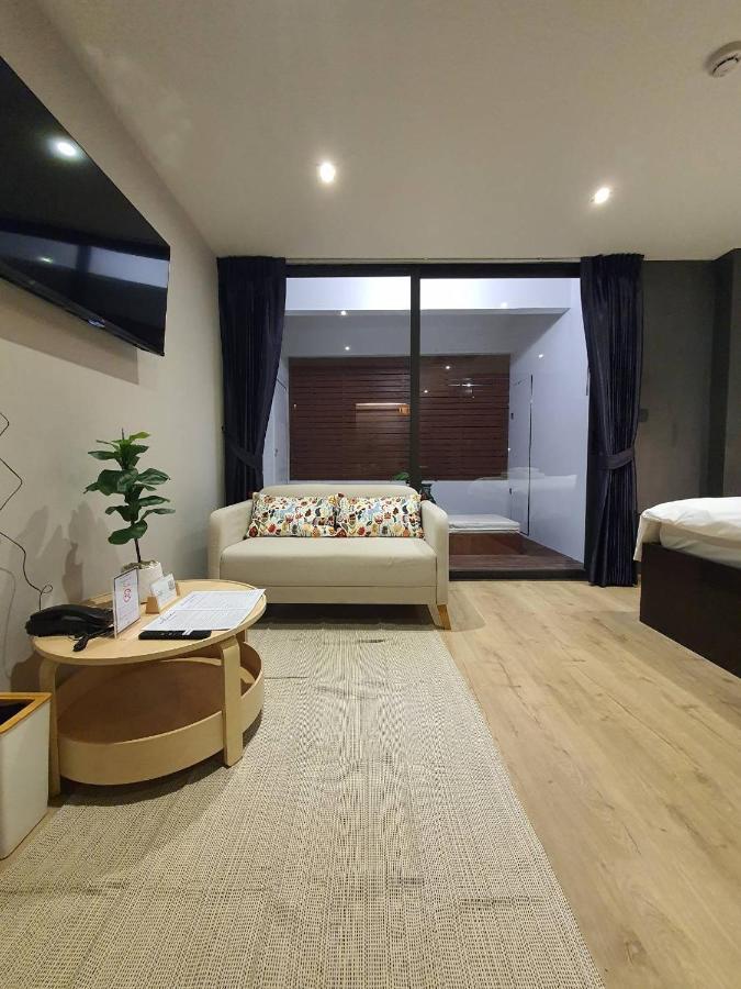 The Nhorm Hotel Ratchada Bangkok Luaran gambar